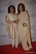 Dimple Kapadia, Twinkle Khanna at Abu Jani and Sandeep Khosla_s 25th year bash in Grand Hyatt, Mumbai on 8th Nov 2011 (135).JPG